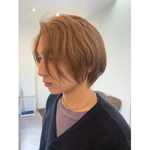 メンズダークアッシュマッシュセンターパートニュアンスパーマ