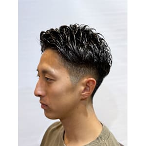 アイロンパーマ×刈り上げショート