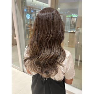 白髪ぼかし！ハイライトカラー - apish kokubunji【アピッシュ コクブンジ】掲載中