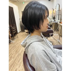 マッシュウルフ／黒髪