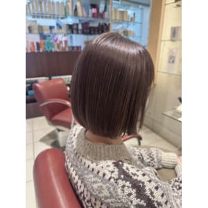 白髪も味方にファッションカラーでラベンダーアッシュ - EMU international 春日部本店【エムインターナショナル】掲載中