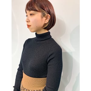 ピンクベージュ丸みショートボブ