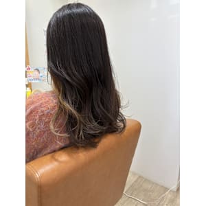 グラデーション×イヤリングカラー