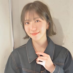 大人気外ハネボブ／ナチュラルグレージュ／ボブ