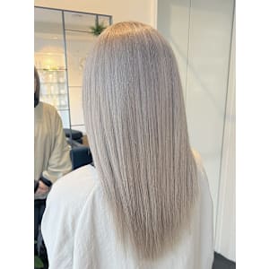 【W_SALON 河原町】ホワイト/髪質改善/艶髪ハイトーン