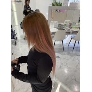 エクステンション　ピンクハイライト