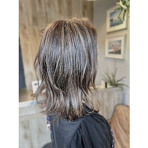 美髪・頭皮メンテナンスケアサロンRe:care×スタイル