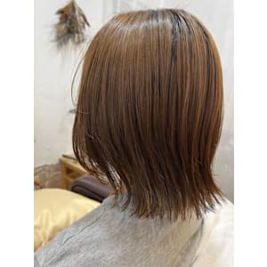 【WILLOW京橋】ふんわり切りっぱなしボブ