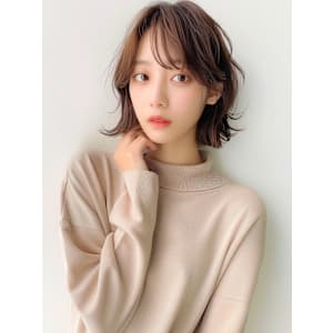 外ハネセミウェットヘア×艶ミディ