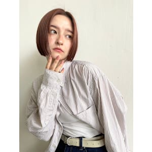 愛されピンクベージュ×ナチュラルストレート×ウェットヘア