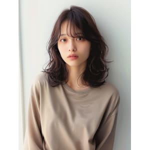 ゆるふわ外ハネニュアンスカール×アッシュブラウン - Chlan岡本【クラン】【クランオカモト】掲載中