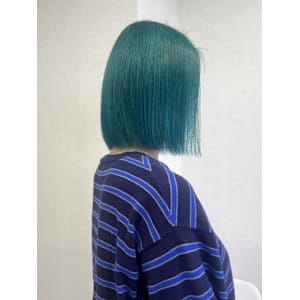 高発色！マニキュアで作るグリーンカラー♪