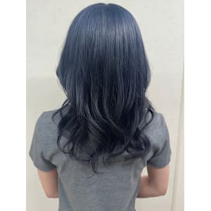 #シルバーに色落ちするブルーカラー♪