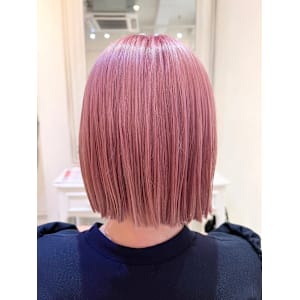 髪質改善/ハイトーンカラー/ブリーチ/ピンク/ぱつっとボブ