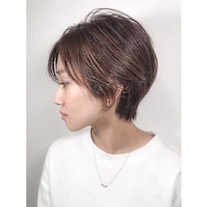 【WILLOW】横顔美人な前下がりショート