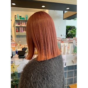 髪質改善/ハイトーンカラー/ブリーチ/オレンジ/切りっぱなし
