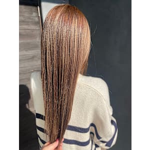 ミルクティーベージュ