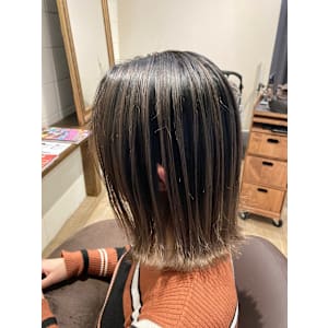 バレイヤージュカラー