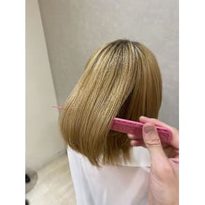 ブリーチ縮毛矯正