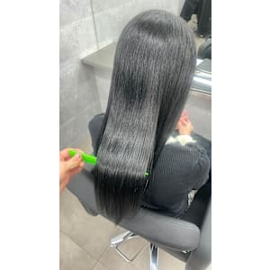 【CYNTHIA/イリス】似合わせカット/メルティカラー