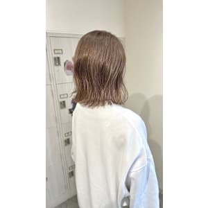 ミルクティーグレージュ