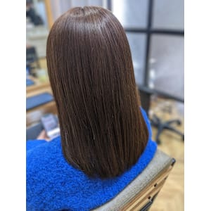 明るめカーキグレージュ