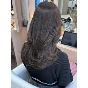 【中澤】イルミナカラー　アッシュブルー　つや巻きロング