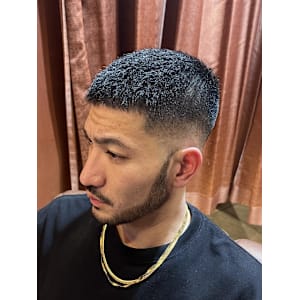 銀座　理容室　床屋　個室　ボウズフェード