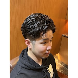 銀座　理容室　ナチュラルパーマ　ビジネスマン