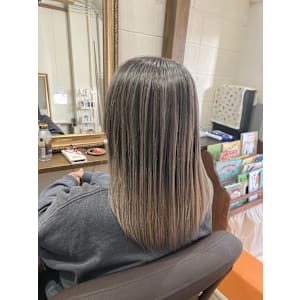 バレイヤージュカラー