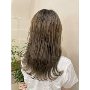 グレージュカラー