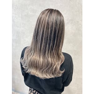 バレイヤージュカラー