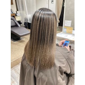 バレイヤージュカラー