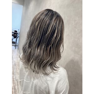 バレイヤージュカラー