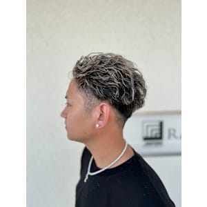 メッシュ×極道パーマ