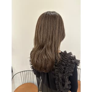 池袋 イルミナカラー 極細ハイライト 透明感 ベージュ♪