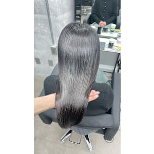 【CYNTHIA/イリス】似合わせカット/メルティカラー