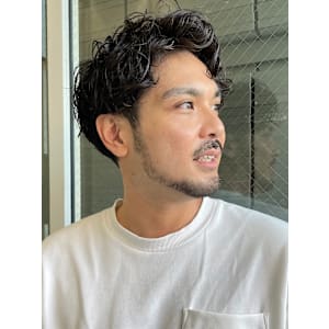 大人男性◎ニュアンスパーマセンターパート