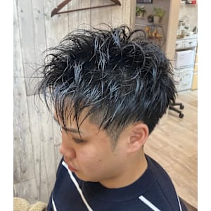 スパイキーミドルショート