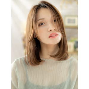 2wayバング小顔センターパート抜け感セミディ　くすみベージ