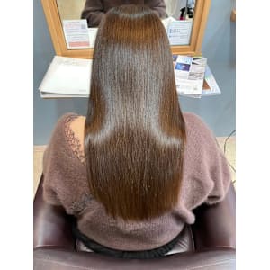 【MICHI 富田店　古作蓮】髪質改善ストレート　縮毛矯正