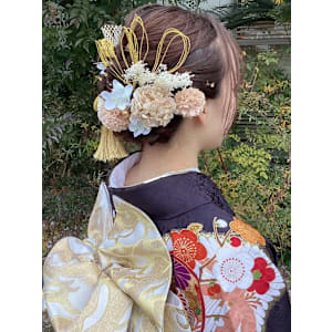 編み込みアレンジ　おくれ毛　着物ヘア　成人式ヘアセット