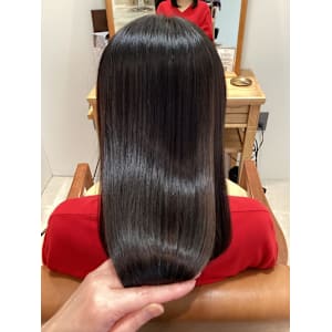 クセも伸びる髪質改善