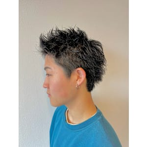 スパイキーショート