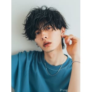 束感　マッシュウルフ　ニュアンスパーマ　メンズパーマ　20代
