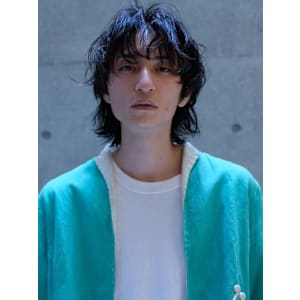 ミディアムパーマ　ウルフカット　無造作パーマ　メンズカット