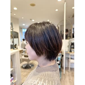 ショートボブ×ブラウン