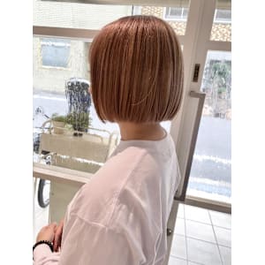 ハイトーンのパツボブ