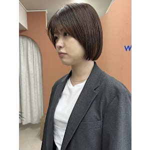 イメチェンスタイルハッシにュカットレイヤーカットレッドブラウ