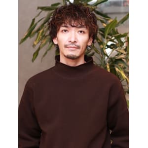 スパイラルパーマ　マッシュパーマ　ブラウン　ハイライト